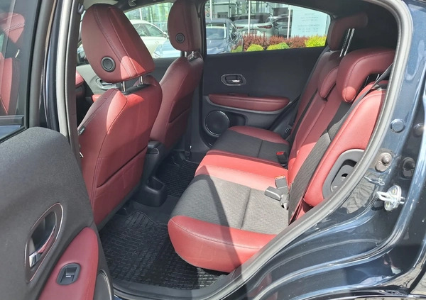 Honda HR-V cena 107500 przebieg: 63700, rok produkcji 2019 z Dąbie małe 301
